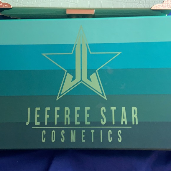 Jeffrey Star Bundle - Picture 3 of 12